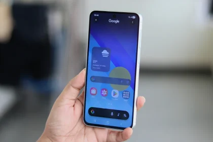 Смартфон Galaxy A с домашним экраном One UI