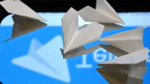 Текст летит, а фото висит: что на самом деле происходит с Telegram в России