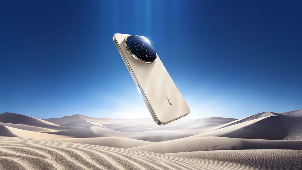 Honor Magic 8 Pro в бежевом цвете, вид на заднюю панель и камерный блок