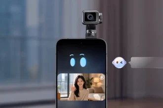 Honor Robot Phone с выдвинутой камерой на роботизированном подвесе
