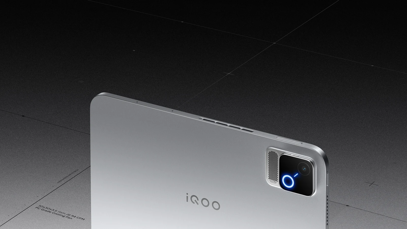 iQOO Pad Ultra в серебристом цвете, официальный постер