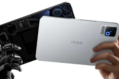 iQOO Pad Ultra в серебристом цвете и внутреннее устройство с вентилятором — официальное изображение vivo