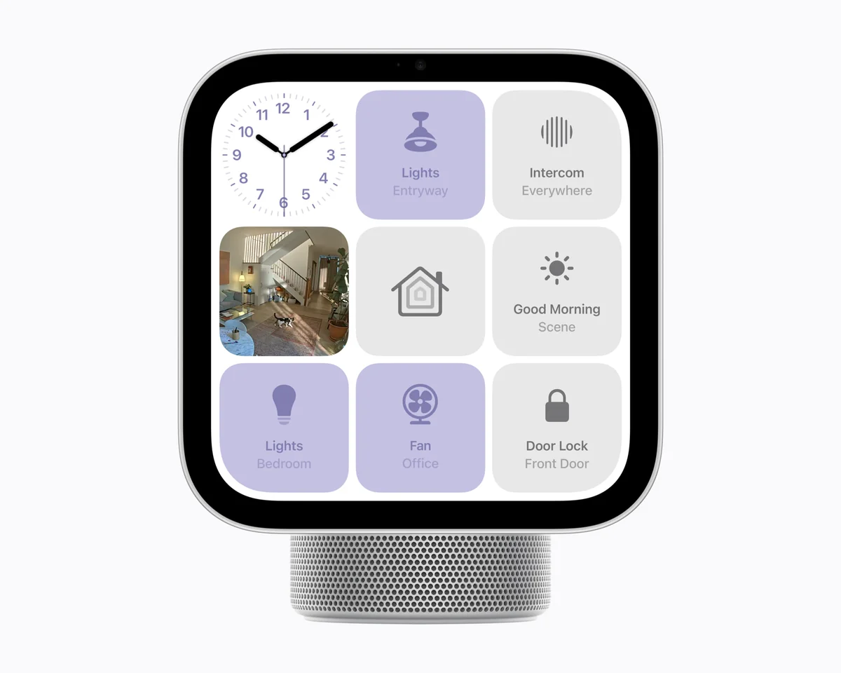 Экран HomeView с плитками управления светом, вентилятором, замком двери, интеркомом и сценой «Доброе утро»