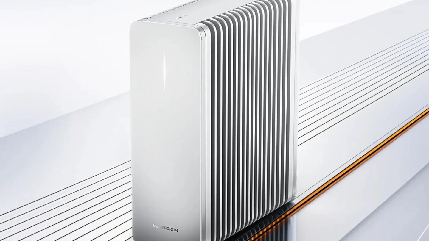Безвентиляторный NAS Minisforum S5