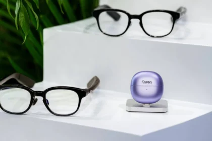 Умные очки Alibaba Qwen Glasses N1 и наушники Qwen Clip